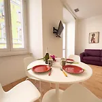 Lazzaretto Vecchio 22 Tirabora Short Rent דירה טריאסטה