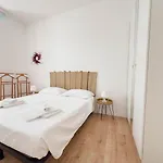 Lazzaretto Vecchio 22 Tirabora Short Rent טריאסטה