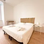 Lazzaretto Vecchio 22 Tirabora Short Rent * טריאסטה