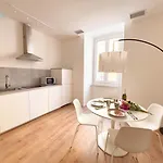 Lazzaretto Vecchio 22 Tirabora Short Rent דירה טריאסטה