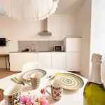 דירה Lazzaretto Vecchio 22 Tirabora Short Rent טריאסטה