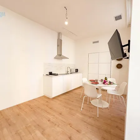 Lazzaretto Vecchio 22 Tirabora Short Rent * Terst