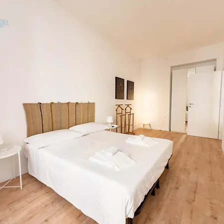 Lazzaretto Vecchio 22 Tirabora Short Rent Terst