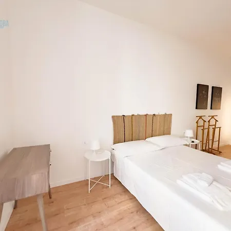 Appartamento Lazzaretto Vecchio 22 Tirabora Short Rent