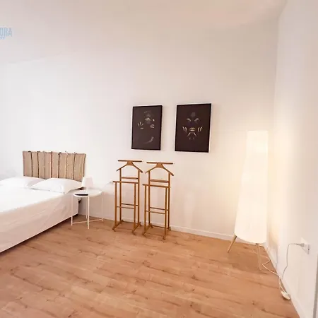 Lazzaretto Vecchio 22 Tirabora Short Rent Appartamento *